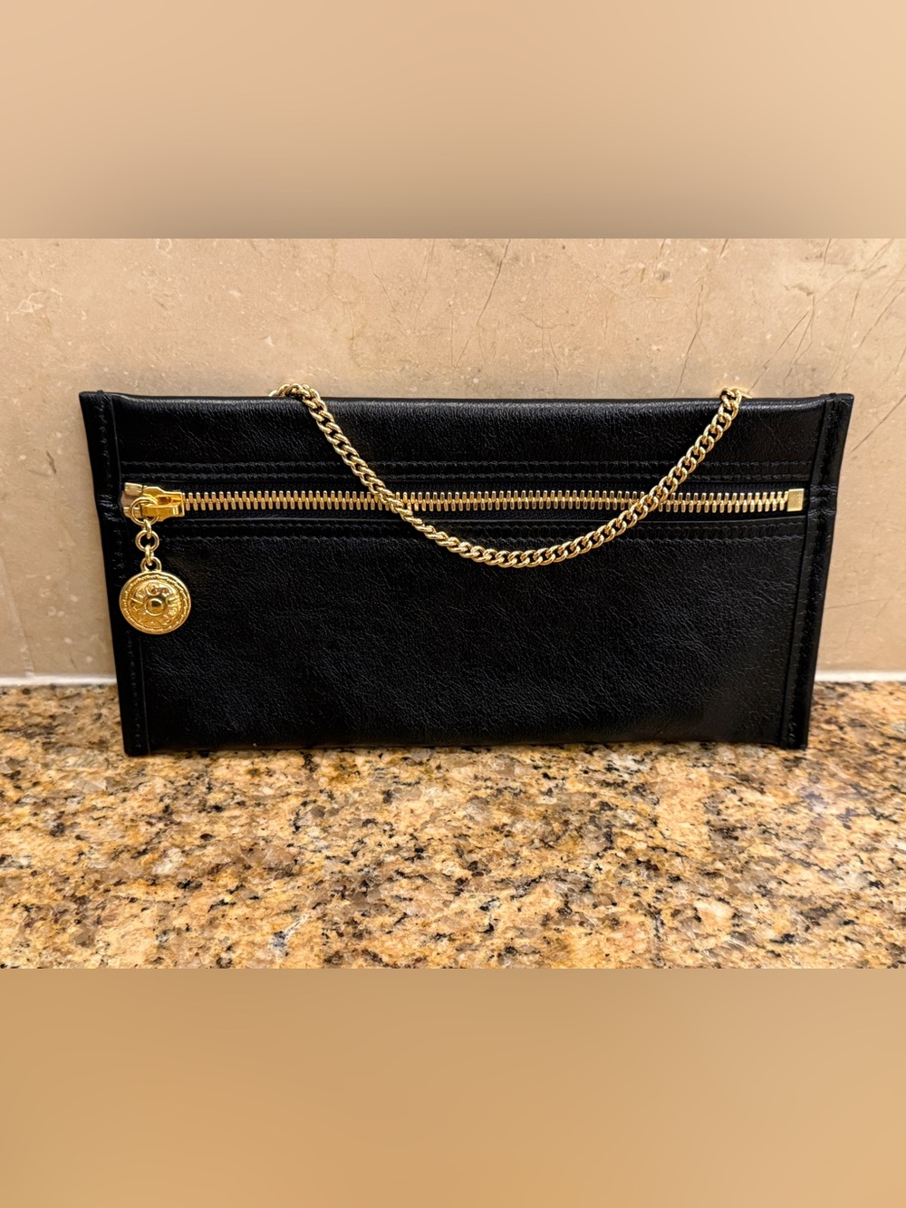 Gucci Authentic Black Leather Pouch with zipper and removable Gold Chain